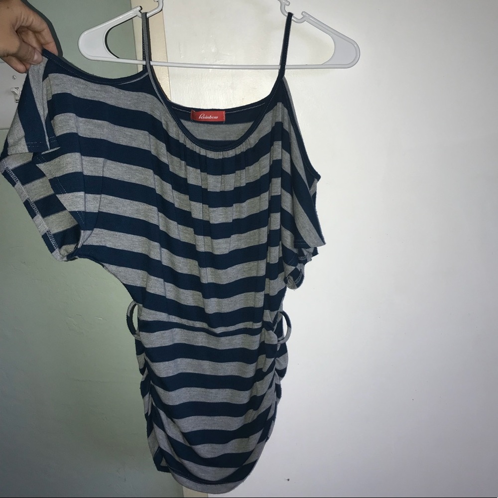 Cold shoulder top